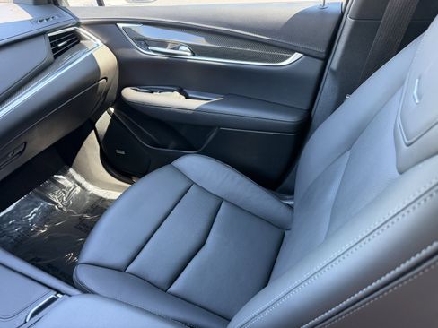 Certified 2022 Cadillac XT5 Sportv w/ Technology Package AWD/4WD image 16