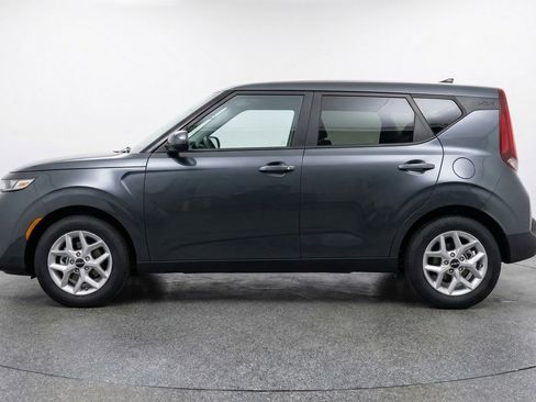 Used 2025 Kia Soul LX w/ LX Technology Package image 5