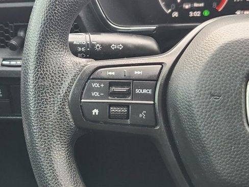 Used 2023 Honda CR-V LX image 28