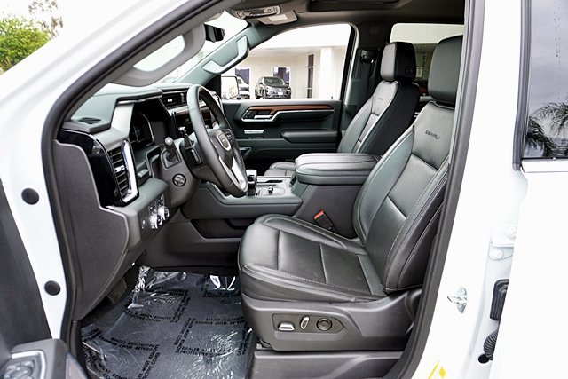 Used 2023 GMC Sierra 1500 Denali w/ Denali Reserve Package AWD/4WD image 28