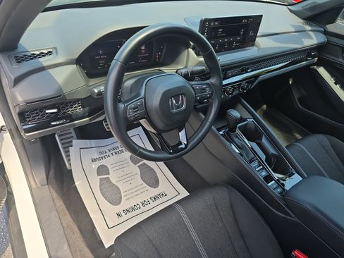 Used 2024 Honda Accord Sport image 15