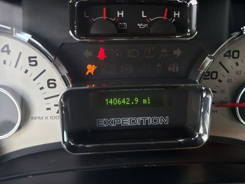 Used 2014 Ford Expedition Limited w/ Equipment Group 301A image 13