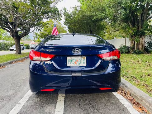 Used 2013 Hyundai Elantra GLS image 4