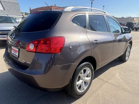 Used 2008 Nissan Rogue SL w/ Moonroof Pkg image 10