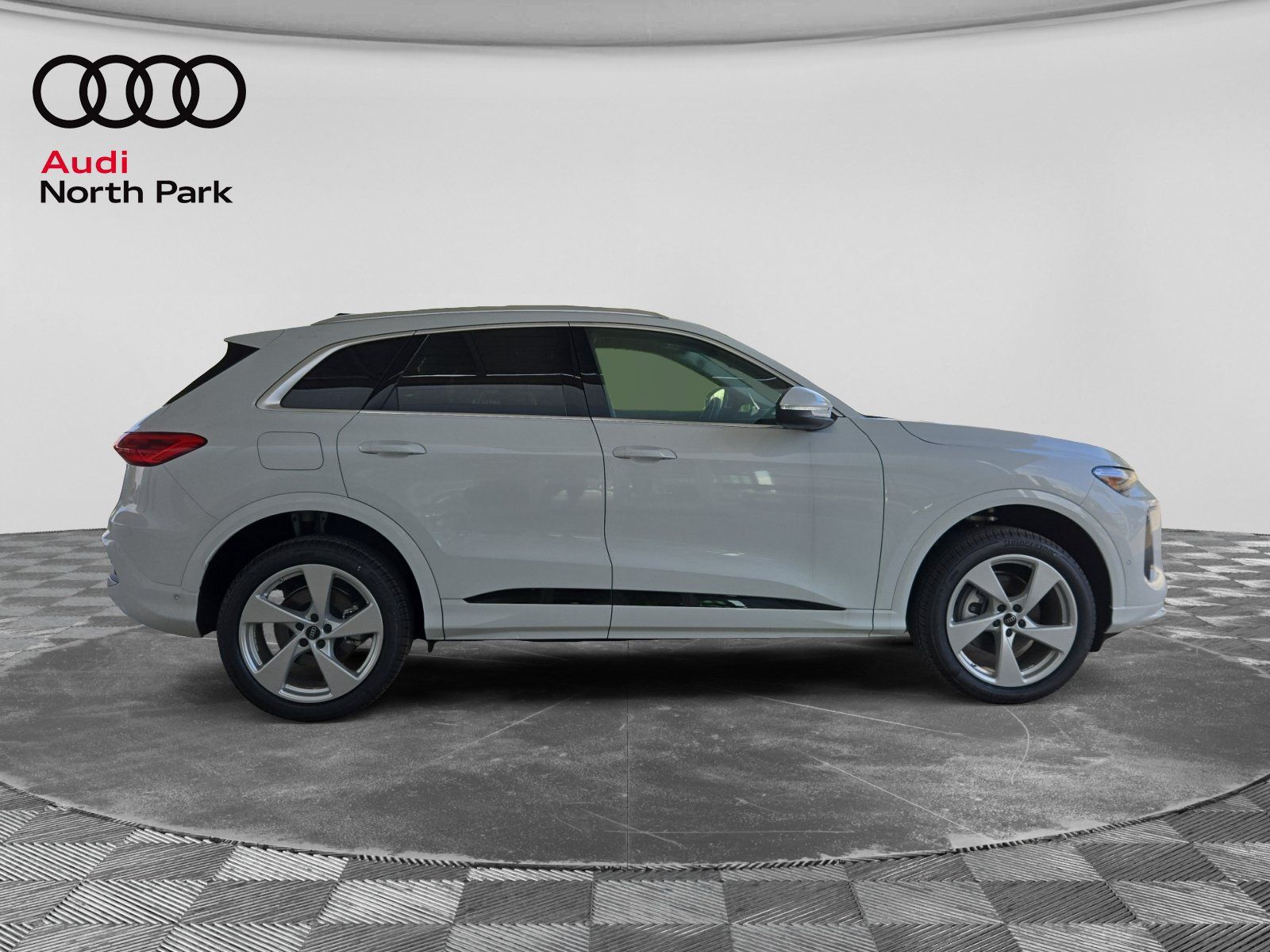 New 2026 Audi Q5 Premium Plus AWD/4WD image 6