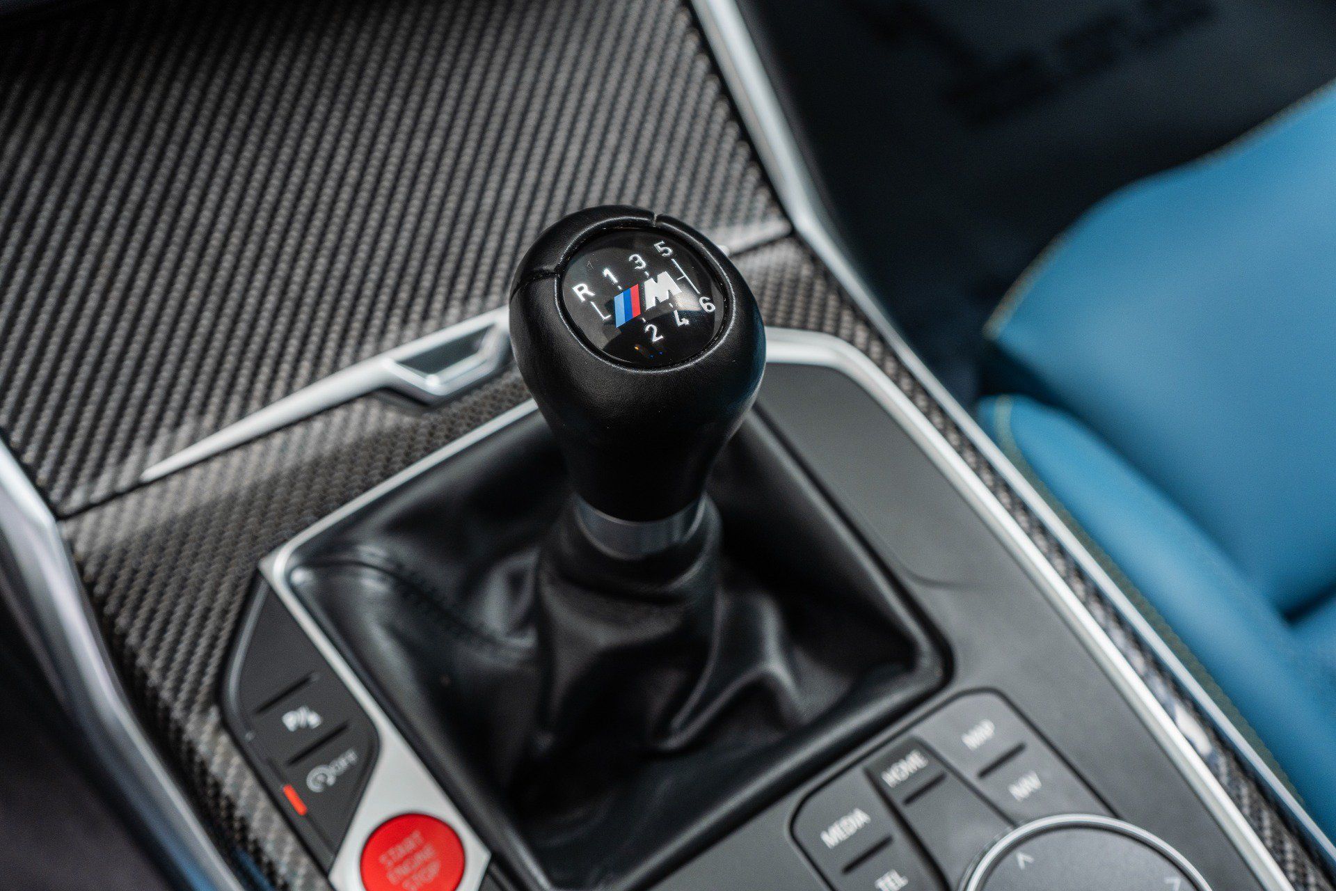 Used 2023 BMW M3 w/ M Carbon Exterior Package RWD image 32