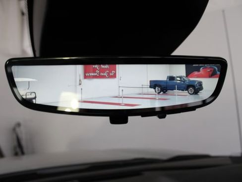 Used 2025 GMC Sierra 1500 AT4X image 3