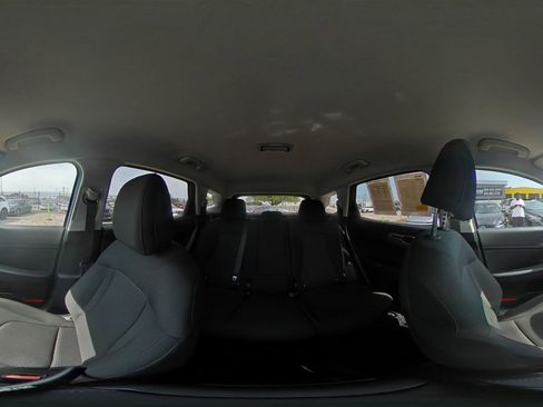 Used 2025 Kia Sportage LX image 40