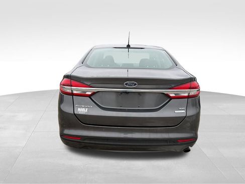 Used 2018 Ford Fusion SE w/ Fusion SE Technology Package image 7