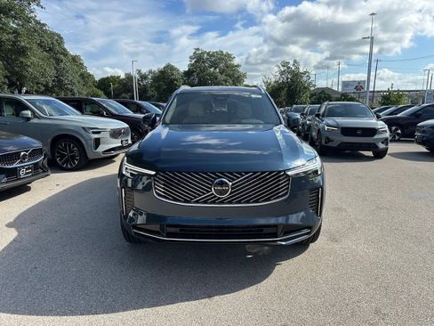 Used 2026 Volvo XC90 B6 Plus w/ Protection Package Premier image 4