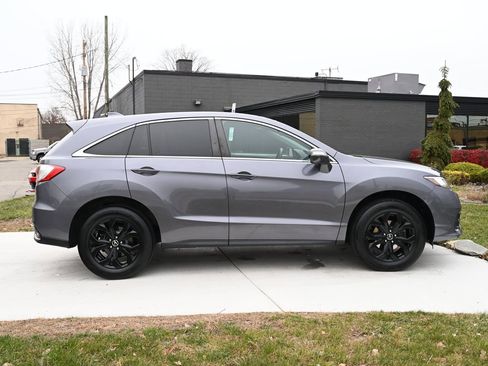 Used 2017 Acura RDX AWD w/ Technology Package image 4