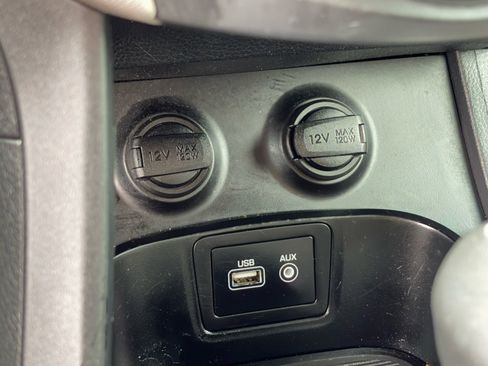 Used 2018 Hyundai Santa Fe Sport image 26