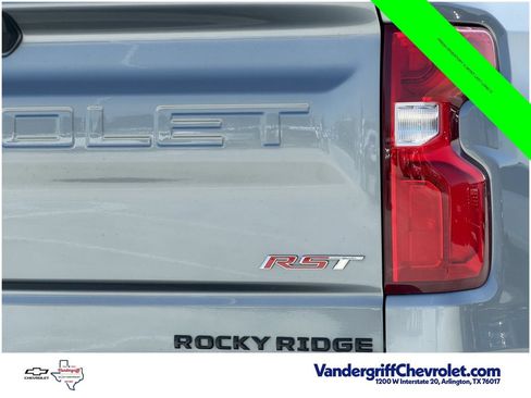 Used 2020 Chevrolet Silverado 1500 RST AWD/4WD image 7