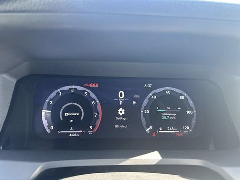 Used 2025 Toyota Tacoma TRD Off-Road w/ TRD Off Road Upgrade Package AWD/4WD image 10