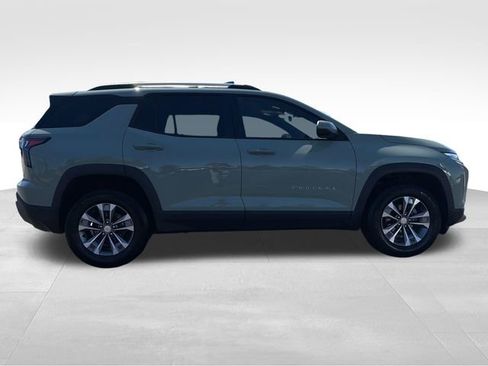 Used 2025 Chevrolet Equinox LT w/ Convenience Package II AWD/4WD image 7