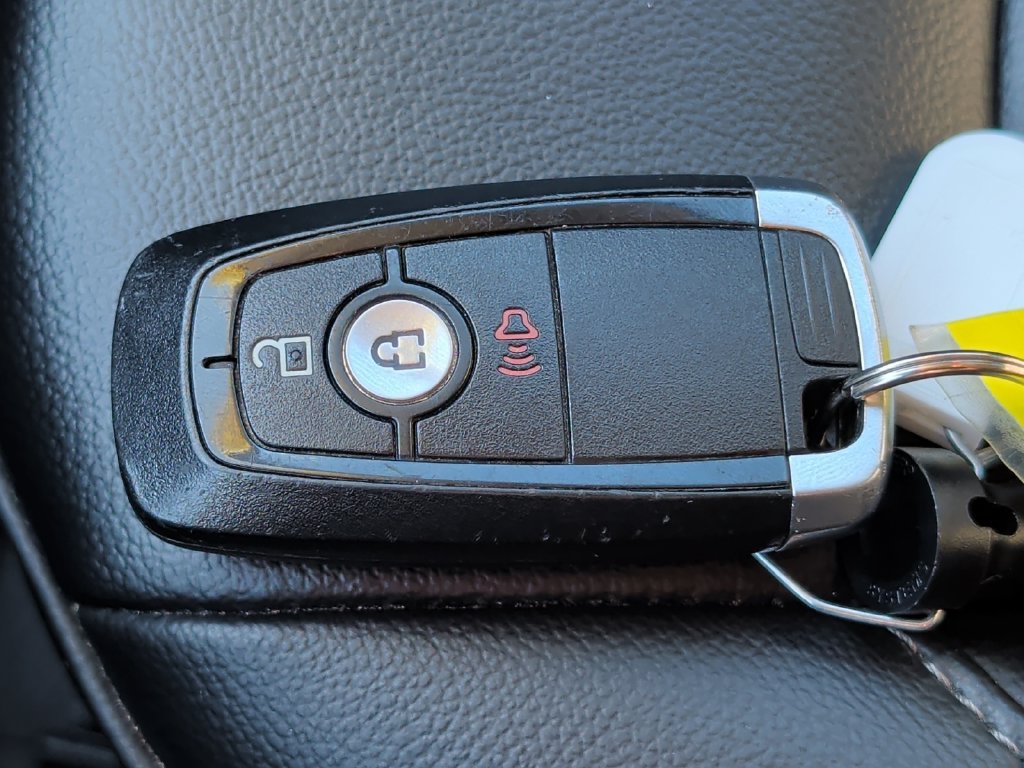 Used 2024 Ford Edge SEL AWD/4WD image 39