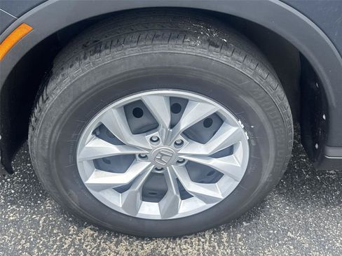Used 2023 Honda CR-V LX image 11