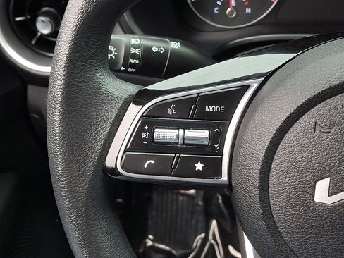 Used 2022 Kia Forte LXS image 20