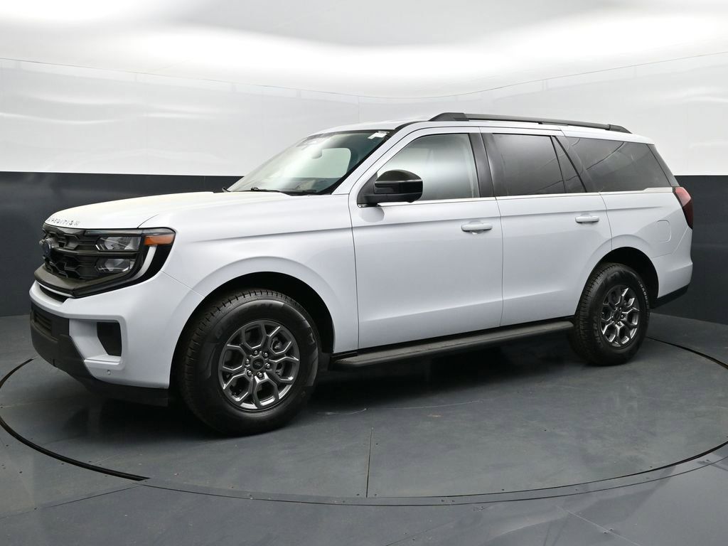 Used 2025 Ford Expedition Active RWD image 1