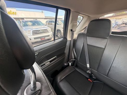Used 2014 Jeep Compass Latitude w/ Sun/Sound Group AWD/4WD image 57