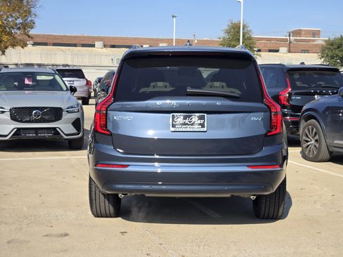 New 2026 Volvo XC90 B6 Ultra w/ Protection Package image 8