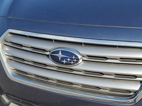 Used 2017 Subaru Outback 2.5i Limited AWD/4WD image 5
