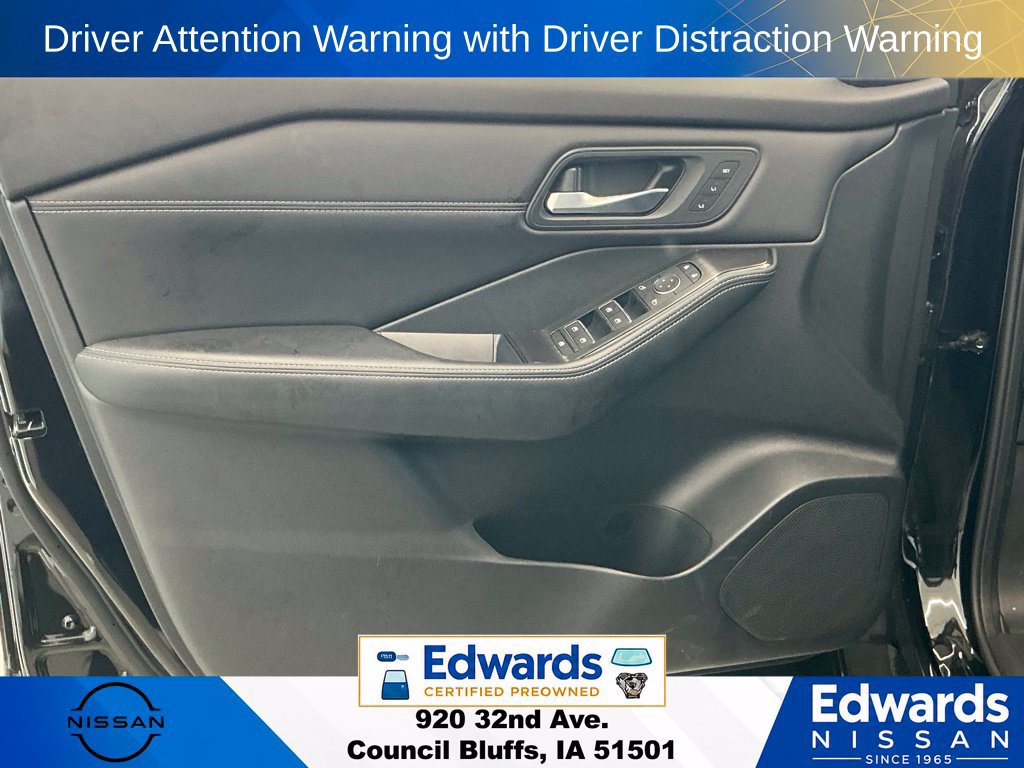 Used 2025 Nissan Rogue SL w/ Tech Package AWD/4WD image 24