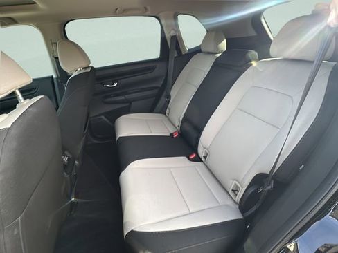 Used 2023 Honda CR-V EX image 11