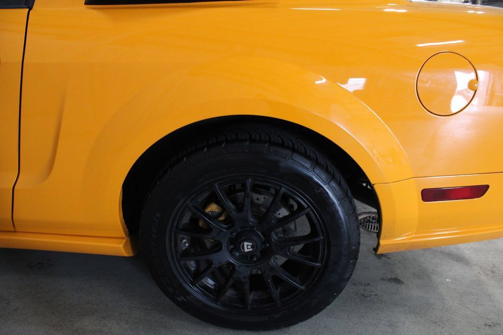 Used 2007 Ford Mustang GT RWD image 26