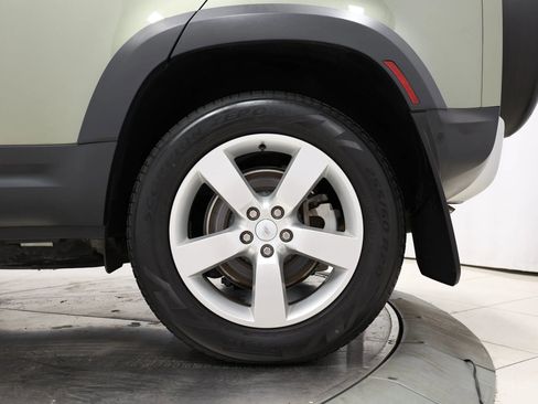 Used 2022 Land Rover Defender 110 SE image 93