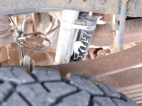 Used 2015 Ford F350 Lariat w/ Lariat Interior Package image 25