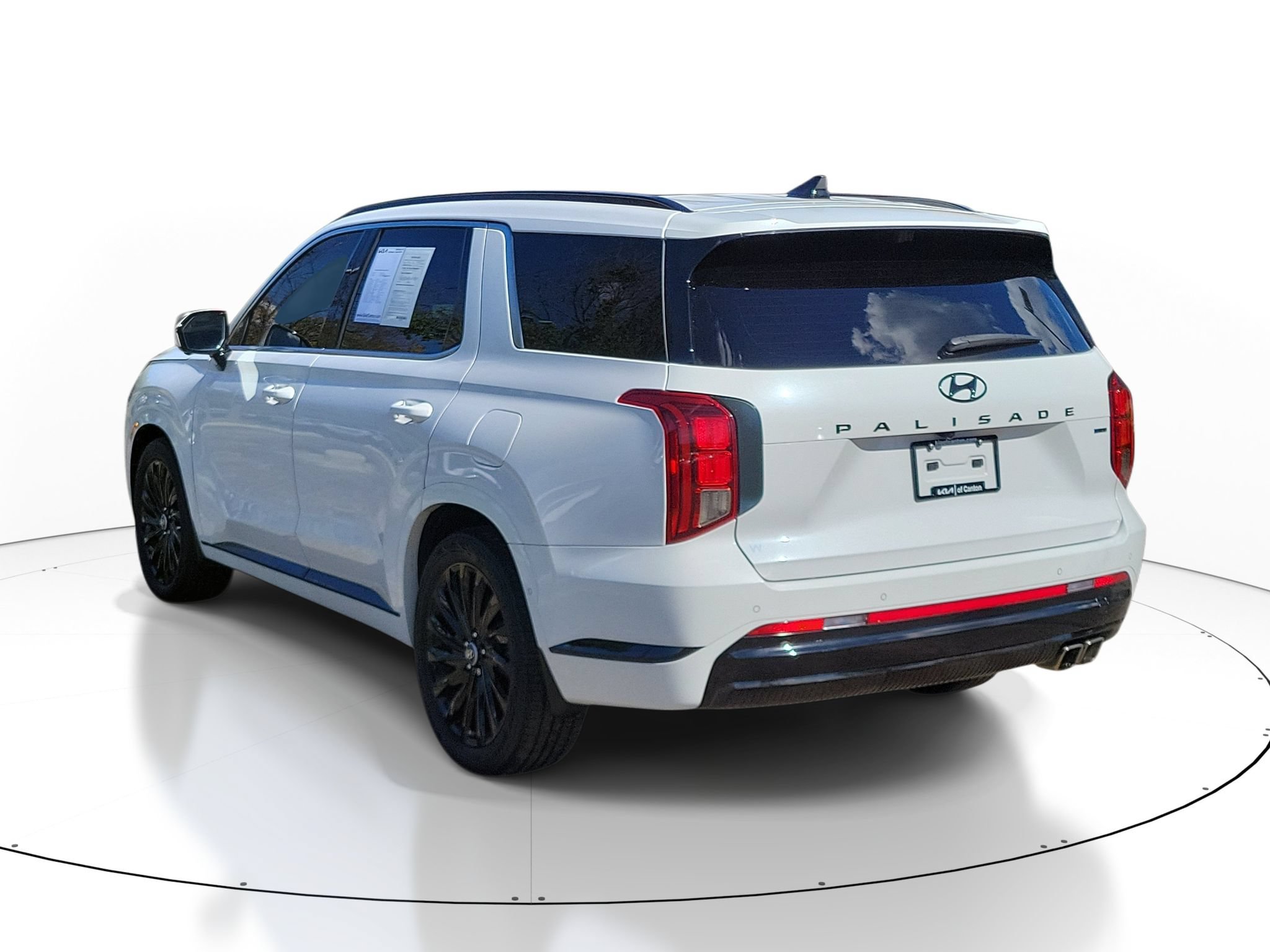 Used 2024 Hyundai Palisade Calligraphy AWD/4WD image 3