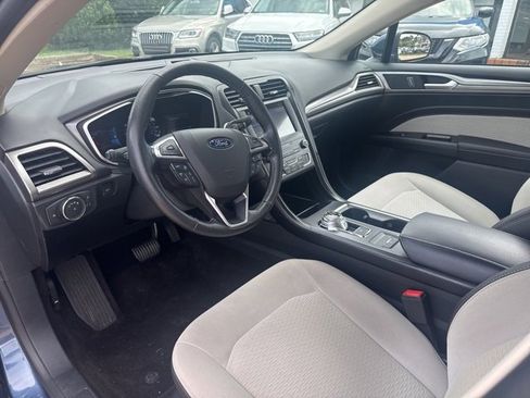 Used 2019 Ford Fusion SE w/ Equipment Group 151A image 10