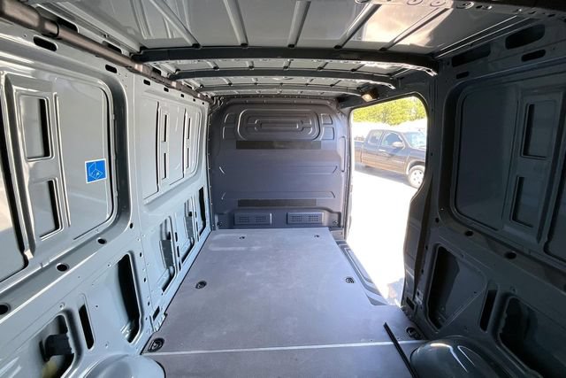 Used 2024 Mercedes-Benz Sprinter 2500 w/ Acoustic Package image 35