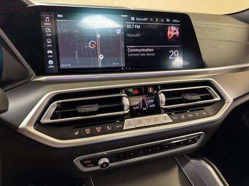 Used 2022 BMW X6 xDrive40i w/ M Sport Package AWD/4WD image 14