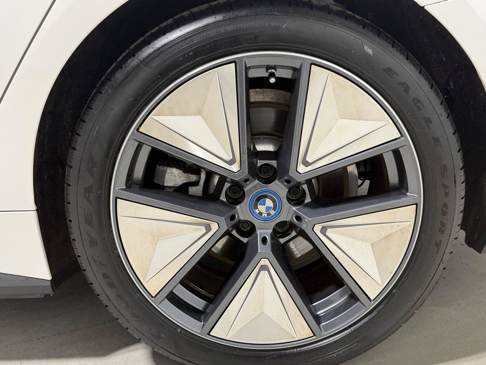 Used 2024 BMW i4 xDrive40i w/ Premium Package AWD/4WD image 31