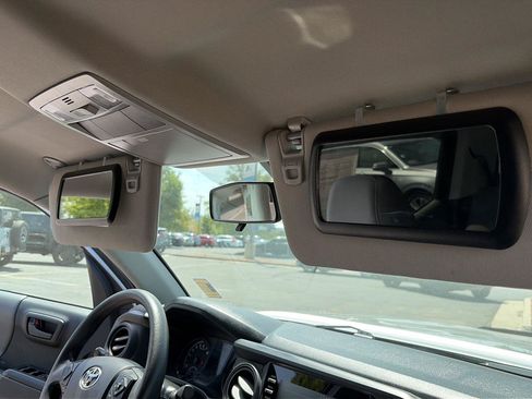 Used 2021 Toyota Tacoma SR RWD image 22