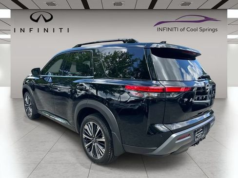 Used 2026 Nissan Pathfinder Platinum AWD/4WD image 5