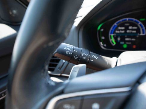 Used 2021 Honda Accord Touring image 13