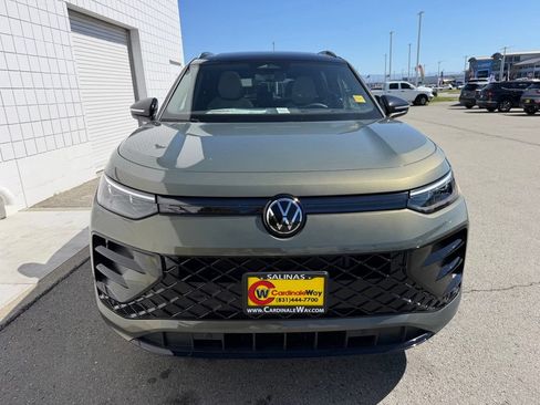 New 2026 Volkswagen Tiguan SE R-Line AWD/4WD image 9
