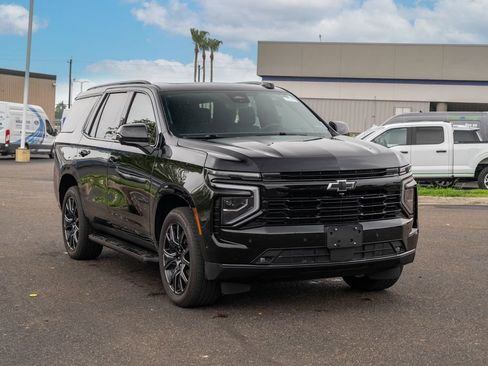 Used 2025 Chevrolet Tahoe RST w/ Advanced Technology Package AWD/4WD image 1