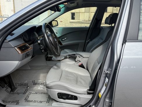 Used 2007 BMW 530xi Sedan AWD/4WD image 30