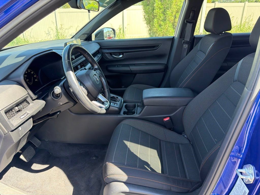 Used 2024 Honda CR-V Sport image 16
