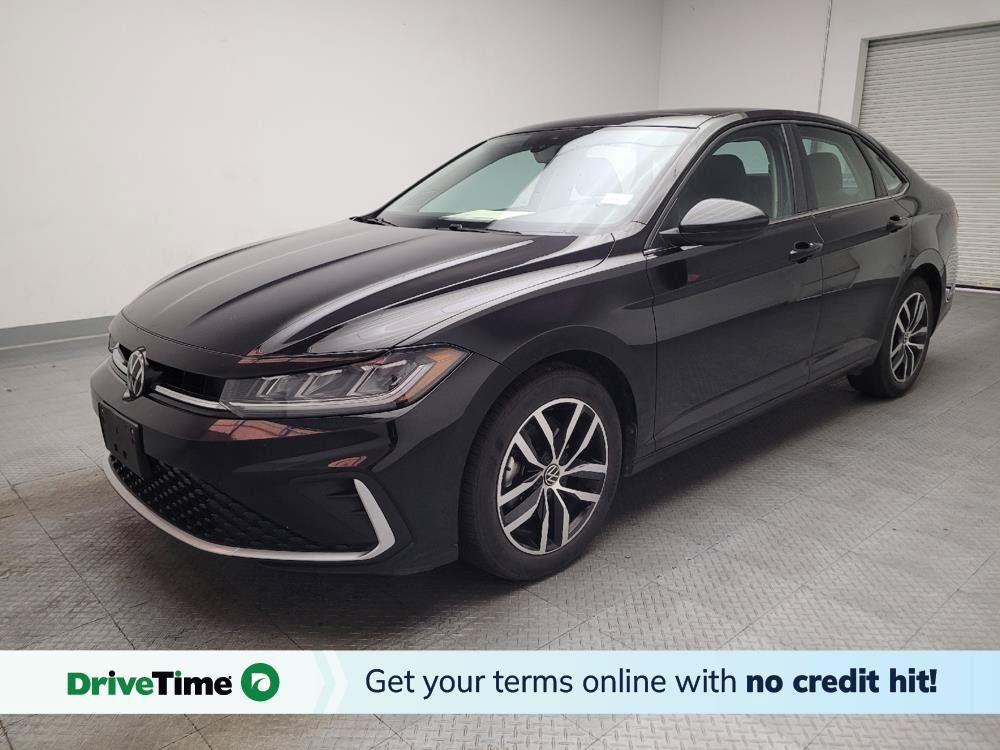 Used 2025 Volkswagen Jetta SE FWD image 1