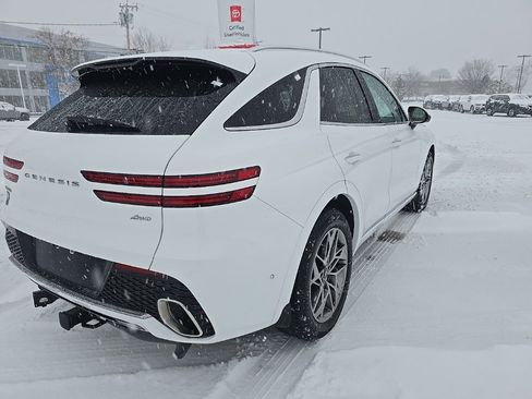 Used 2023 Genesis GV70 2.5T Advanced w/ Advanced Package image 8