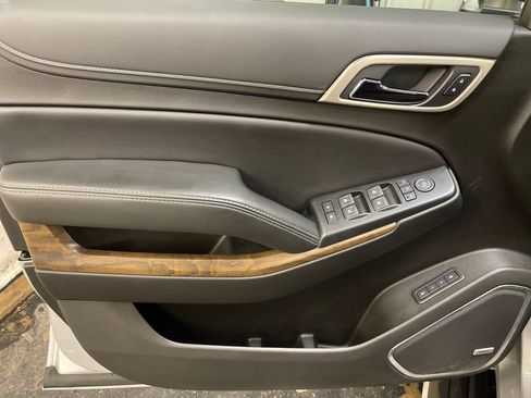 Used 2019 GMC Yukon XL Denali w/ Denali Ultimate Package AWD/4WD image 15