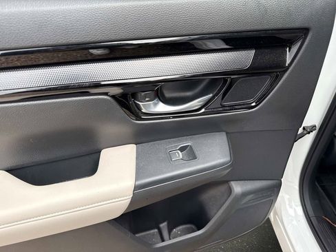 Used 2025 Honda CR-V EX-L image 12