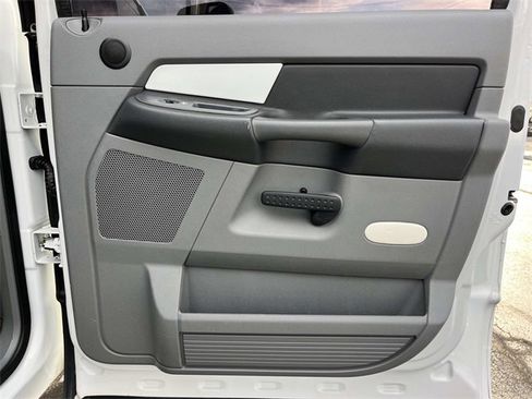 Used 2008 Dodge Ram 2500 Truck SXT image 22