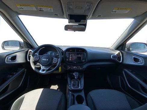 Used 2023 Kia Soul LX w/ Option Group 015 FWD image 13