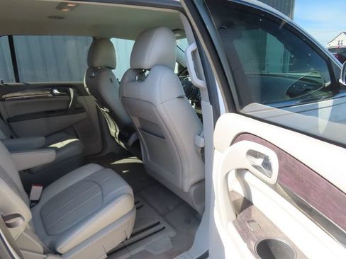 Used 2017 Buick Enclave Leather w/ Trailering Package AWD/4WD image 27